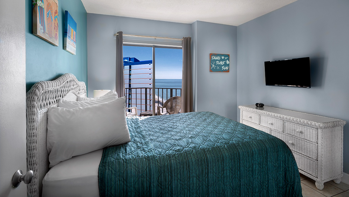 Angle Oceanfront Bedroom