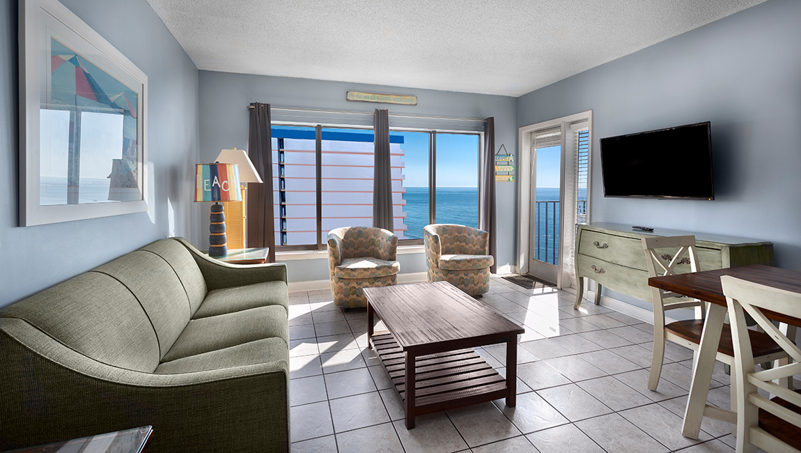 angle oceanfront living room