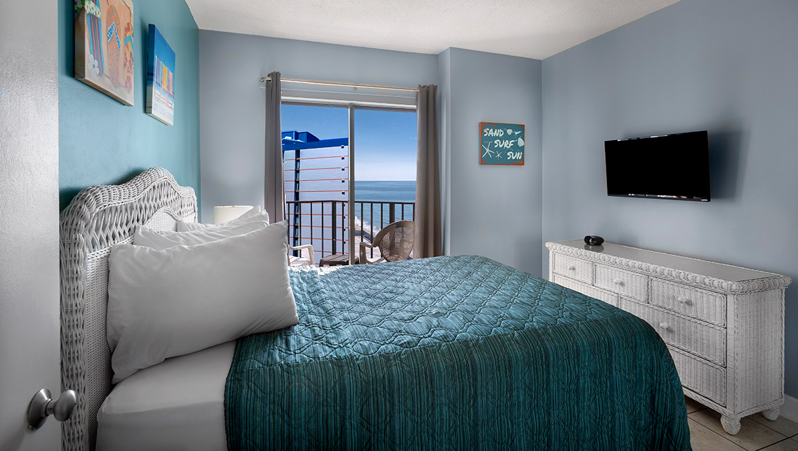 angle oceanfront bedroom